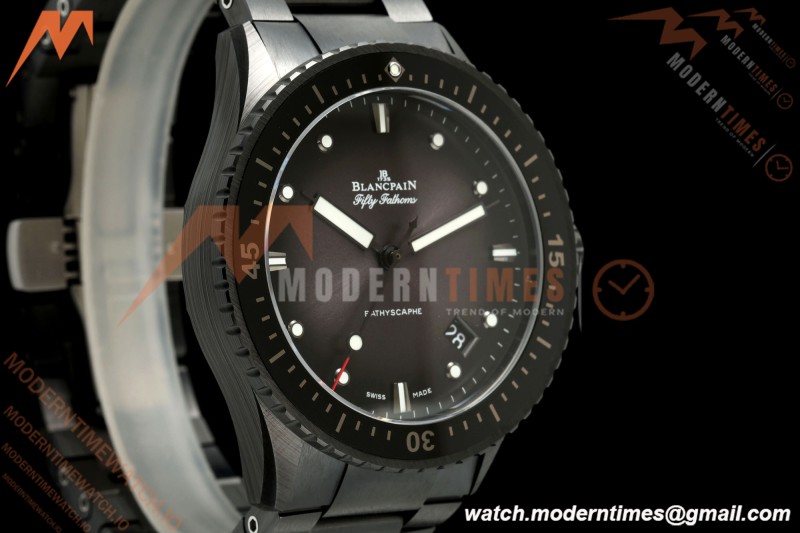Blancpain - Fifty Fathoms 5000 43.6mm Bathyscaphe Black Cer/Cer Sunburst Gray Dial DDDF A1315