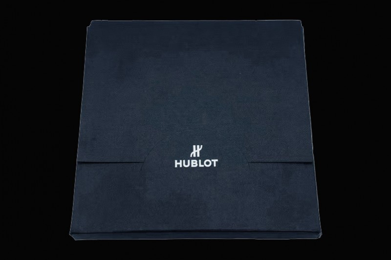 Hublot - Black Wooden Box Set with See-through Window and Full Set of Booklet and Card