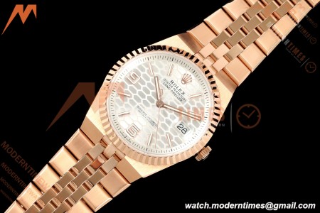 Rolex - Land-Dweller 127335 40mm Jub Flt RG/RG Wht/Stk DIWF A7135