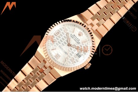 Rolex - Land-Dweller 127335 40mm Jub Flt RG/RG Wht/Stk DIWF A7135