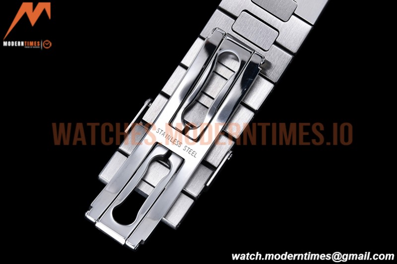 Patek Philippe - Nautilus Chrono Travel 5990 SS/SS Grey SPPF A28-520