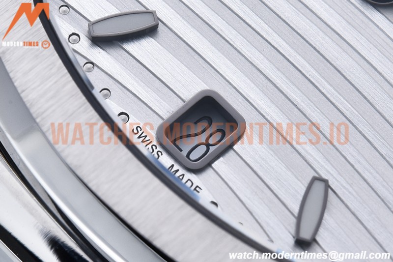 Patek Philippe - Nautilus Ladies 7118 35mm SS/SS Wht/Stk PPF A324