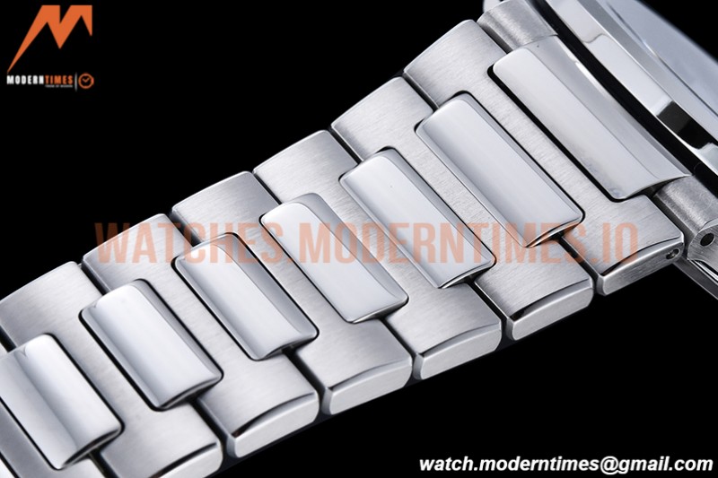 Patek Philippe - Nautilus Ladies 7118 35mm SS/SS Blue/Stk PPF A324