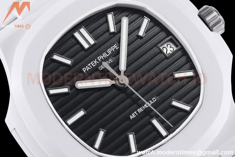 Patek Philippe - Nautilus AET 5711 40mm White CER/RU Blk/Stk AMGF MY9015