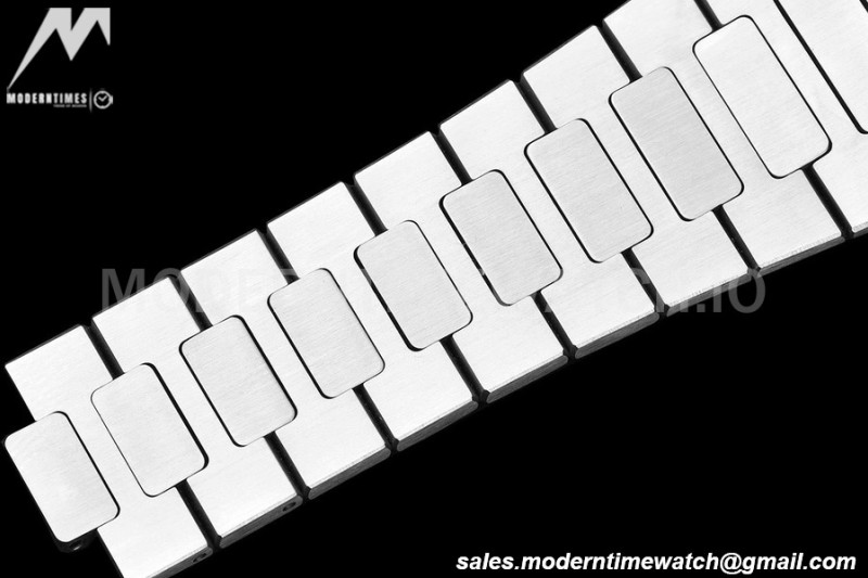 Patek Philippe - Nautilus Automatic 40mm 5711/1A Diamond SS/SS White PPF A324