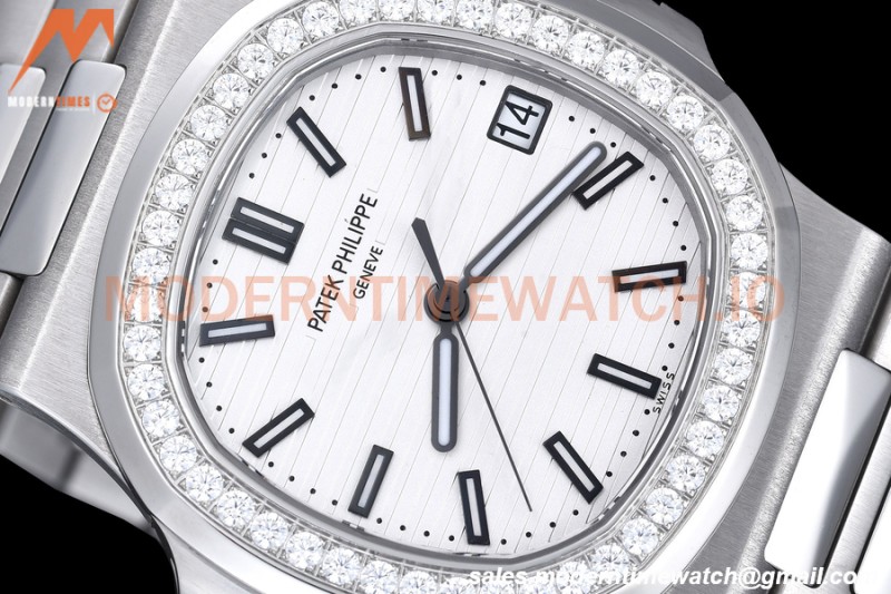 Patek Philippe - Nautilus Automatic 40mm 5711/1A Diamond SS/SS White PPF A324