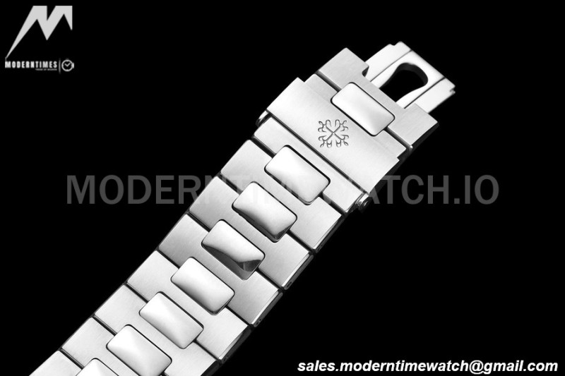 Patek Philippe - Nautilus Automatic 40mm 5711/110P Diamond SS/SS Wht/Dia PPF A324