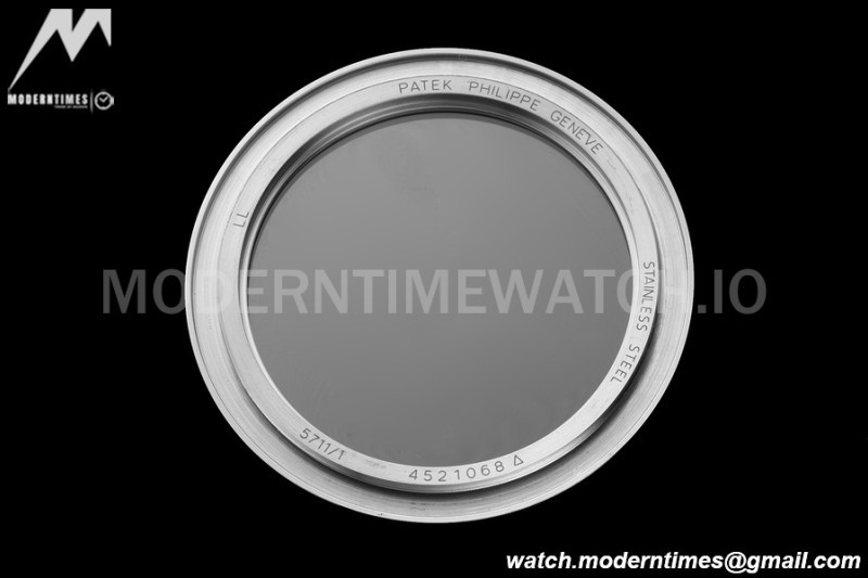 Patek Philippe - Nautilus Automatic 40mm 5711G SS/LE Grey 3KF A324