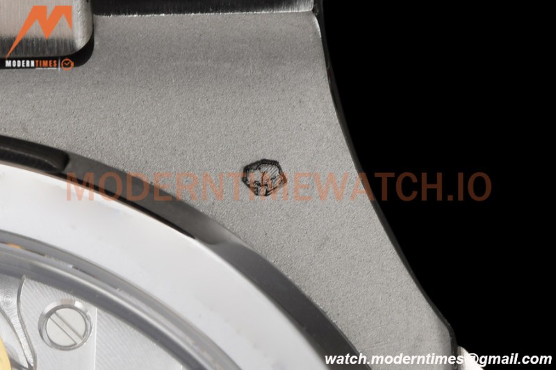 Patek Philippe - Nautilus Moon Phase 5722G 40mm Diamond SS/LE Blue PPF A240