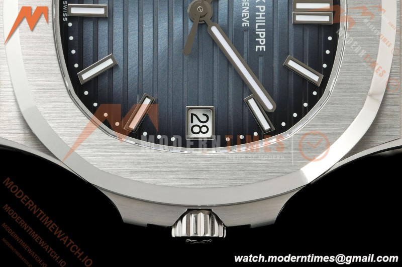 Patek Philippe - Nautilus Automatic 40mm 5711/1A SS/SS Blue 3KF A324SC