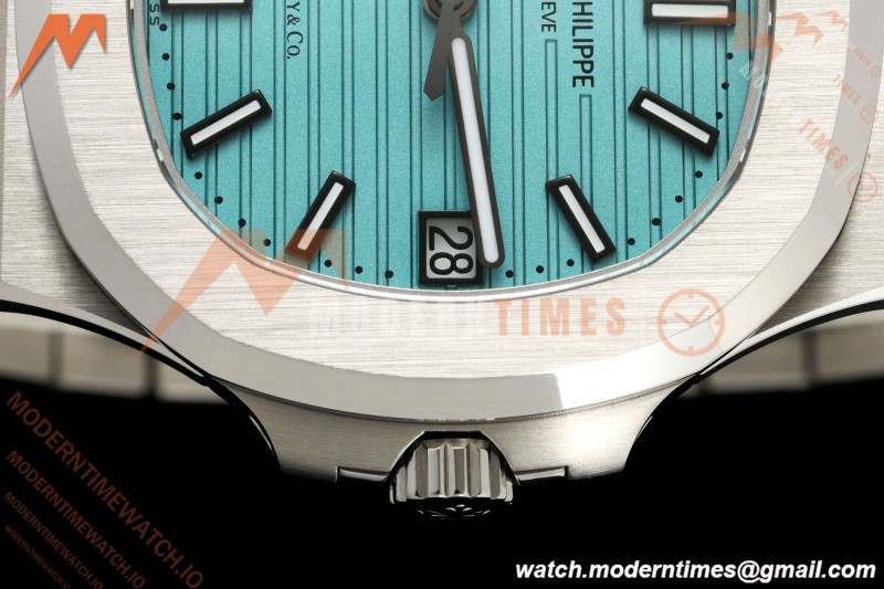 Patek Philippe - Nautilus Automatic 40mm 5711/1A SS/SS Tiffany Blue BBF DD324