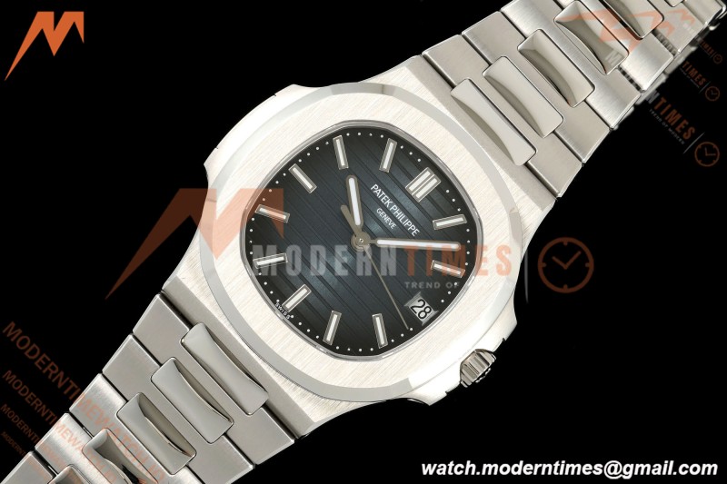 Patek Philippe - Nautilus Automatic 40mm 5711/1A SS/SS Blue BBF DD324