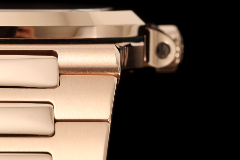 Patek Philippe - Nautilus Automatic Gain Weight 40mm 5711/1R RG/RG Brown DDF DD324