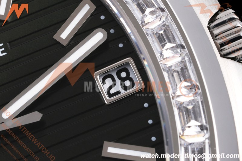 Patek Philippe - Nautilus Automatic 40mm 5711/1300A SS/SS Diamond Green Dial DDF DD330 | 파텍 필립 - 노틸러스 오토매틱 40mm 5711/1300A SS/SS 다이아몬드 그린 다이얼 DDF DD330