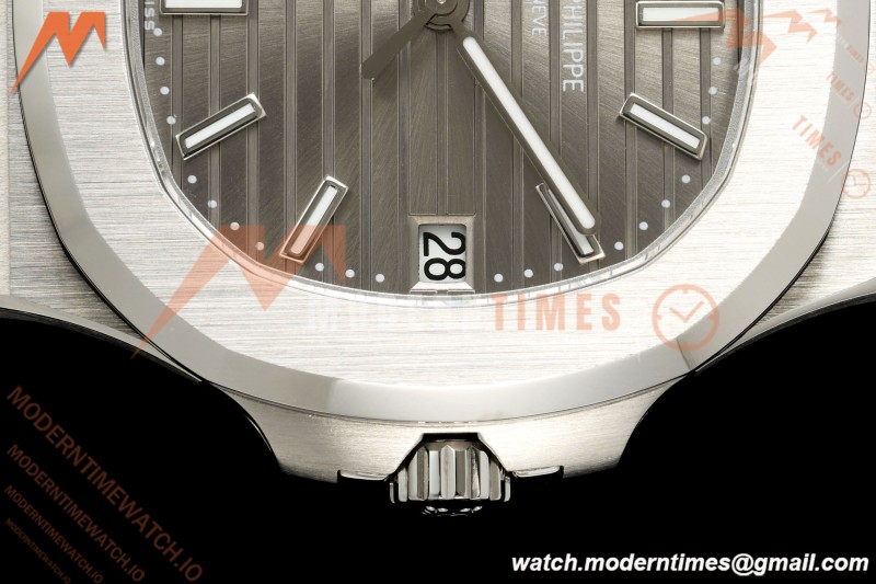 Patek Philippe - Nautilus Automatic 40mm 5711G SS/LE Gray Dial BBF DPB330