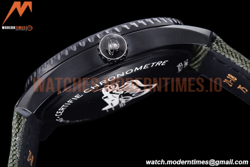 Breitling - Navitimer Aviator 8 DLC/NY Green/Num TF A2824