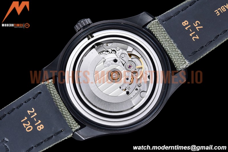 Breitling - Navitimer Aviator 8 DLC/NY Green/Num TF A2824