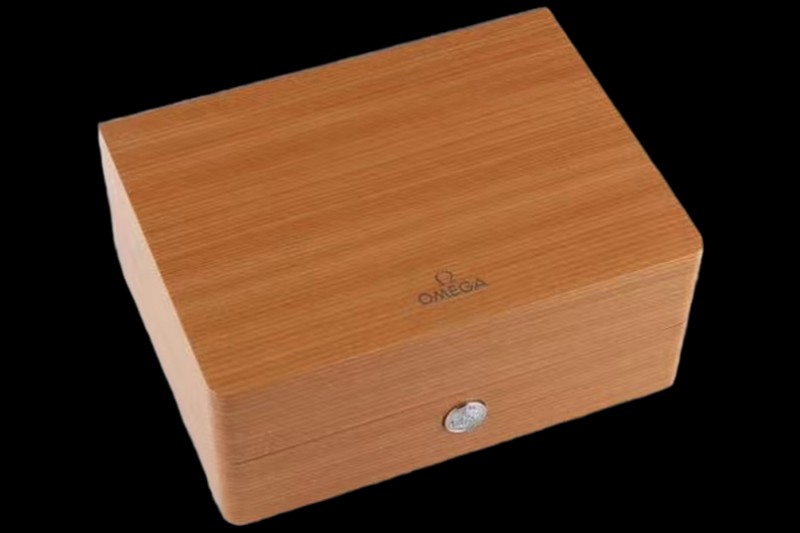Omega - Wooden Box Set 1:1 Quality with Full Set of Booklets and Warranty Cards