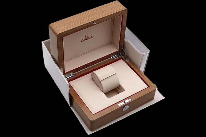 Omega - Wooden Box Set 1:1 Quality with Full Set of Booklets and Warranty Cards