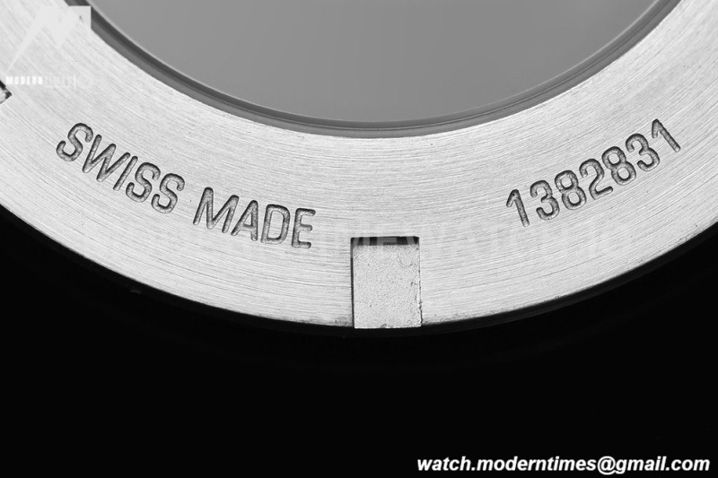 Vacheron Constantin - Overseas 7900V Dual Time SS/SS White PZF A5110