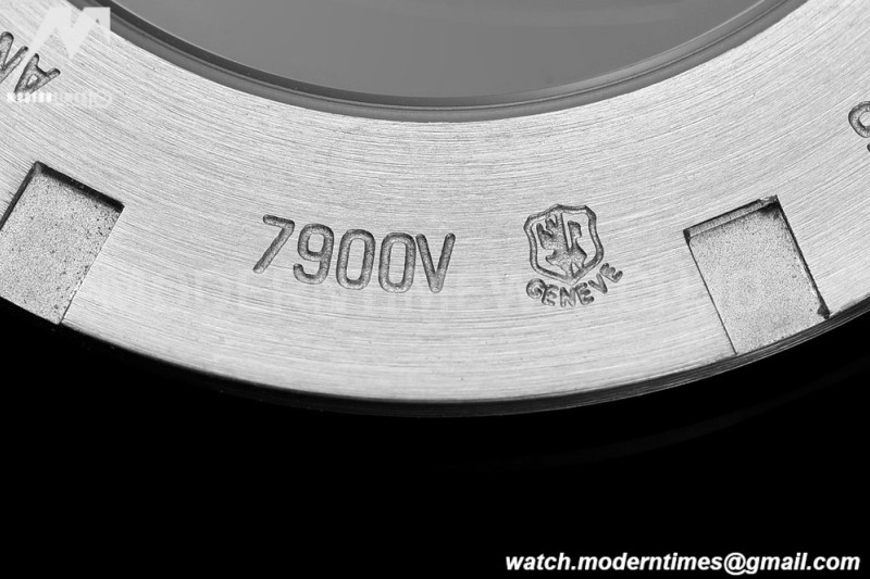 Vacheron Constantin - Overseas 7900V Dual Time SS/SS White PZF A5110