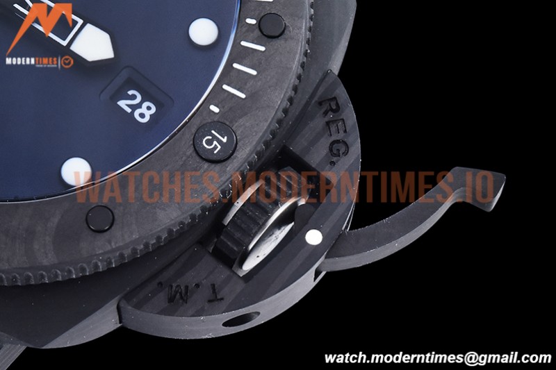 Panerai - Submersible QuarantaQuattro 44mm FC/RU VSF P900