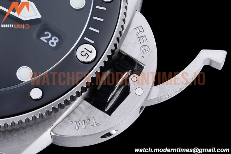 Panerai - Submersible QuarantaQuattro 44mm SS/NY Anth VSF P900