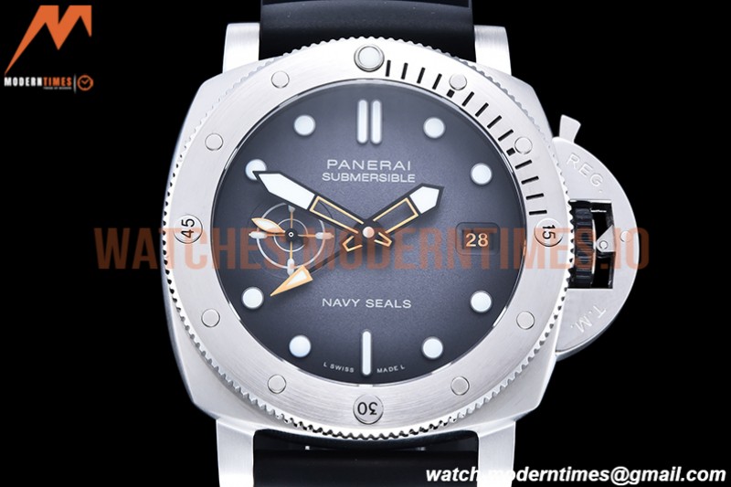 Panerai - Pam1323 Submersible GMT Navy Seal SS/RU Gry VSF P9011