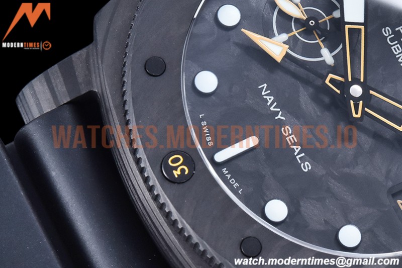 Panerai - Pam1324 Submersible GMT Carbotech CA/RU Car VSF P9011