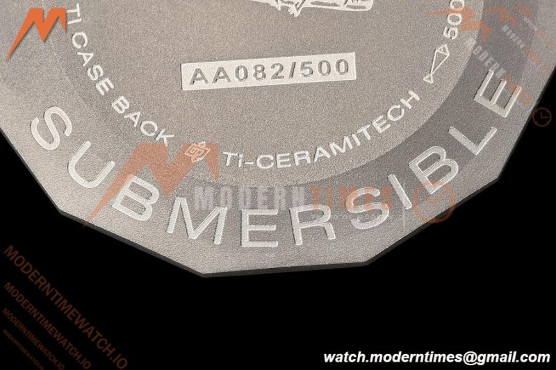 Panerai - PAM1543 Submersible QuarantaQuattro Luna Rossa 44mm CER/RU White VSF P900