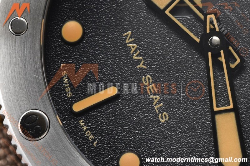 Panerai - PAM1518 Submersible QuarantaQuattro Navy SEALs 44mm SS/RU G-Black VSF P900
