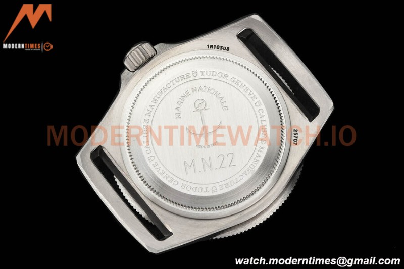 Tudor - Pelagos FXD 25707B 42mm Automatic TI/NY Blue M+F 8N24