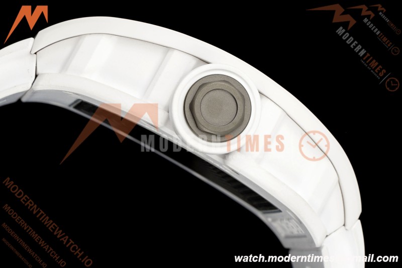 Richard Mille - RM055 Bubba Watson White CER/RU Blk/Blk Rehaut Skeleton Brushed Ribs MLF V2 RMUL2