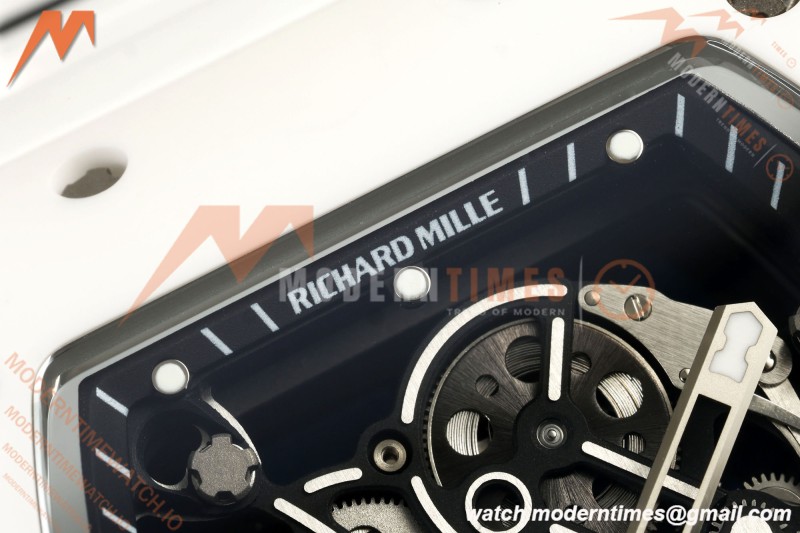 Richard Mille - RM055 Bubba Watson White CER/RU Blk/Blk Rehaut Skeleton A9F RMUL2 Free Sprung