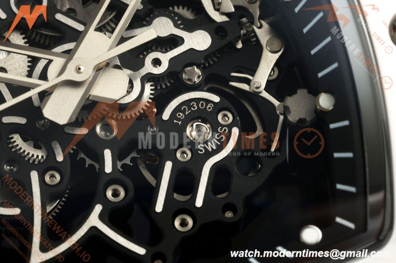 Richard Mille - RM055 Bubba Watson White CER/RU Blk/Blk Rehaut Skeleton A9F RMUL2 Free Sprung