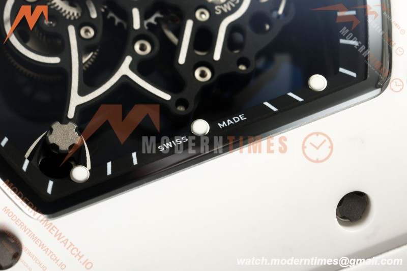 Richard Mille - RM055 Bubba Watson White CER/RU Blk/Blk Rehaut Skeleton A9F RMUL2 Free Sprung
