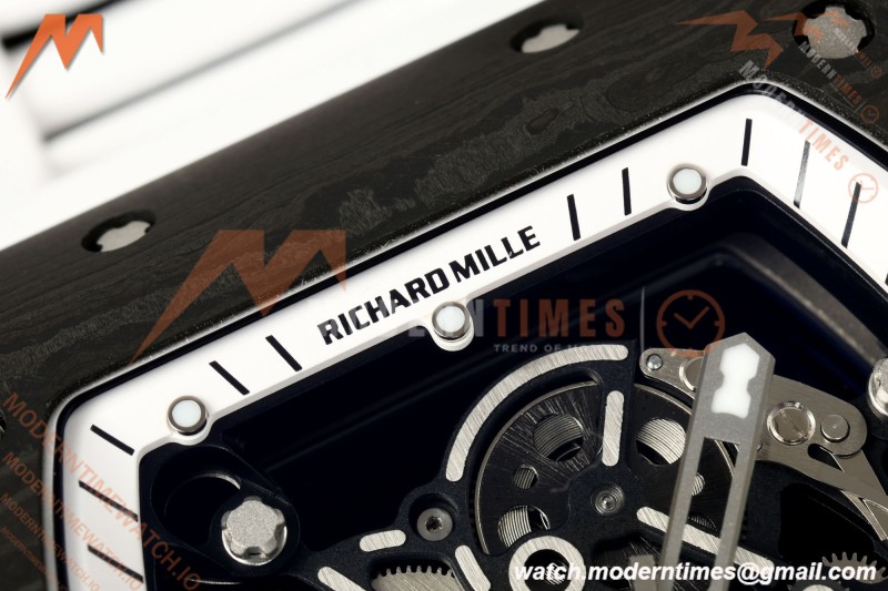 Richard Mille - RM055 Bubba Watson Black NTPT/Wht RU Wht/Blk Skeleton Dial MILLEF RMUL2 Free Sprung