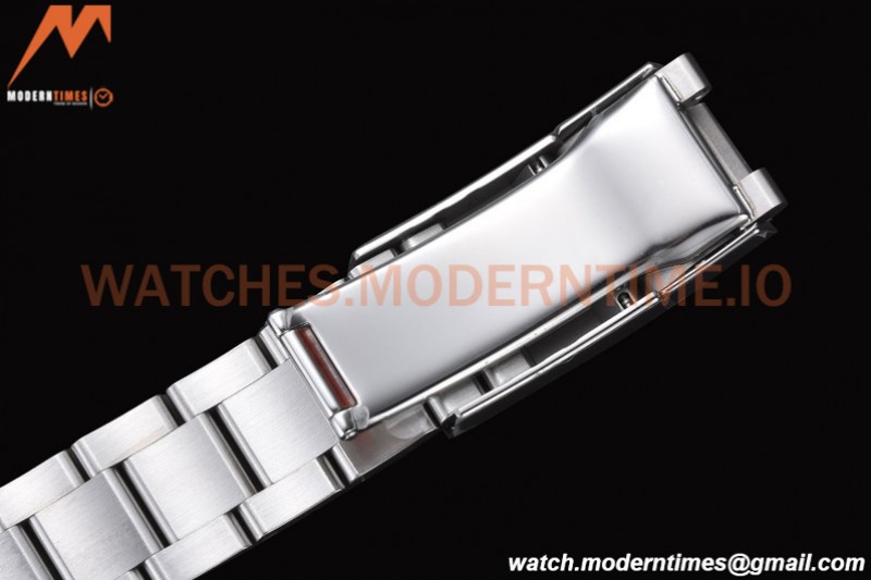 Rolex - Explorer II 226570 SS/SS 904L White CHS C+F VR3285