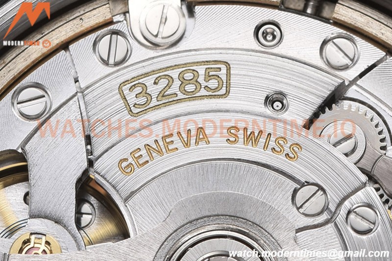 Rolex - Explorer II 226570 SS/SS 904L White CHS C+F VR3285