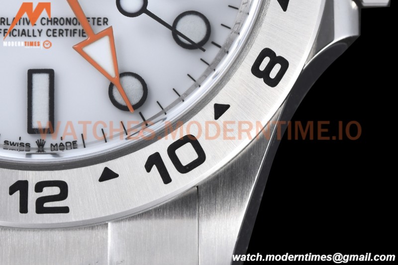Rolex - Explorer II 226570 SS/SS 904L White CHS C+F VR3285