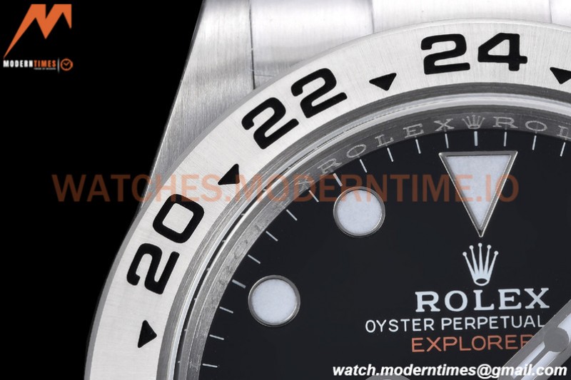 Rolex - Explorer II 226570 SS/SS 904L Black CHS C+F VR3285