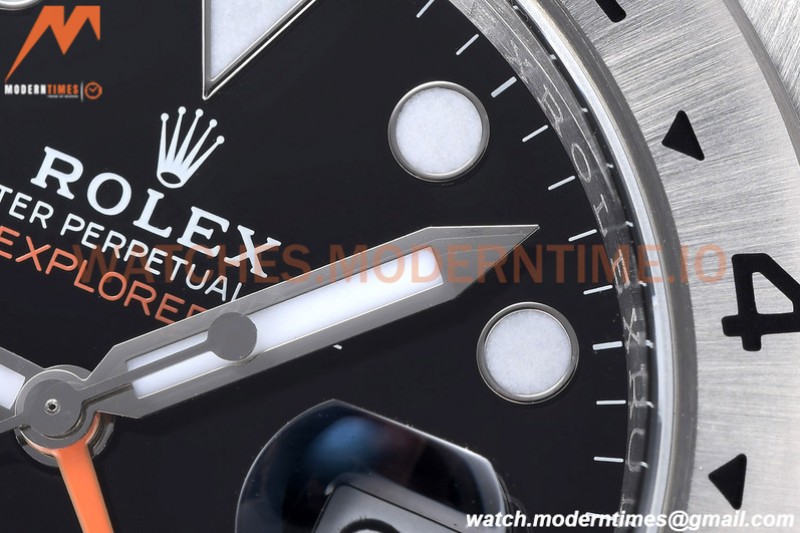 Rolex - Explorer II 226570 SS/SS 904L Black CHS C+F VR3285