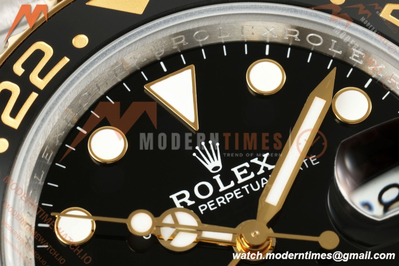Rolex - GMT II 126713GRNR 40mm 904L Jub SS/YG Black Dial QF JH3285 Free Sprung