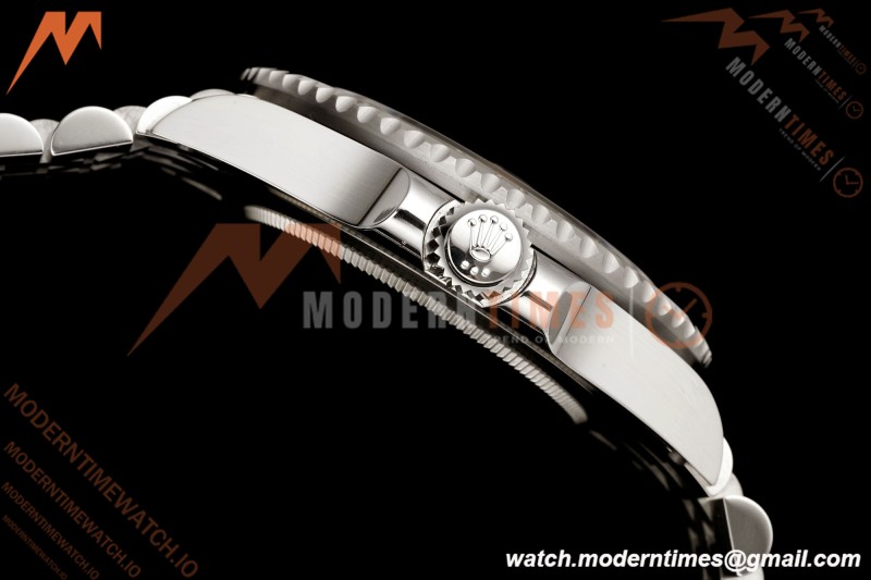 Rolex - GMT II 126720VTNR LHD 40mm 904L Jub SS/SS Black Dial RF JH3285 Free Sprung