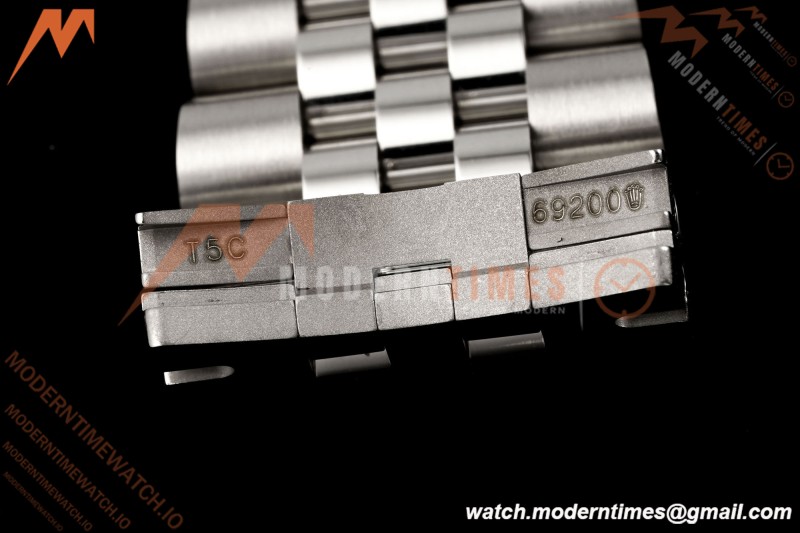 Rolex - GMT II 126720VTNR LHD 40mm 904L Jub SS/SS Black Dial RF JH3285