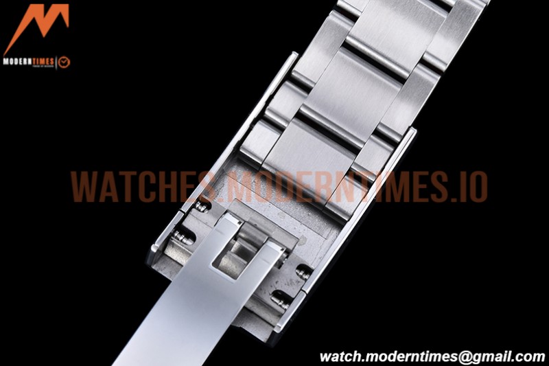Rolex - Oyster Pert 41mm 124300 Oys SS/SS Silv VSF VS3235