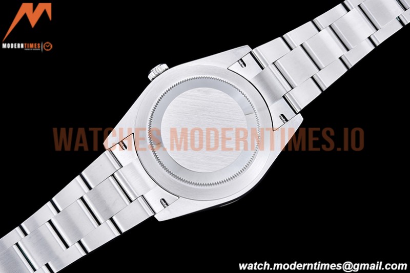 Rolex - Oyster Pert 41mm 124300 Oys SS/SS Silv VSF VS3235
