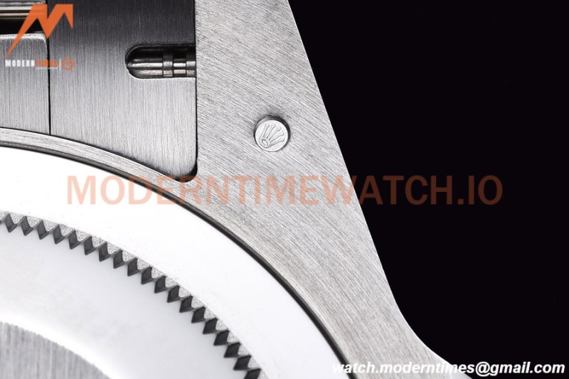 Rolex - GMT Master II 126720 40mm Jubilee SS/SS Meteorite Dial OWF VR3285