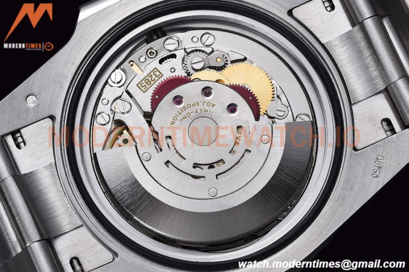 Rolex - GMT Master II 126720 40mm Oyster SS/SS Meteorite Dial OWF VR3285