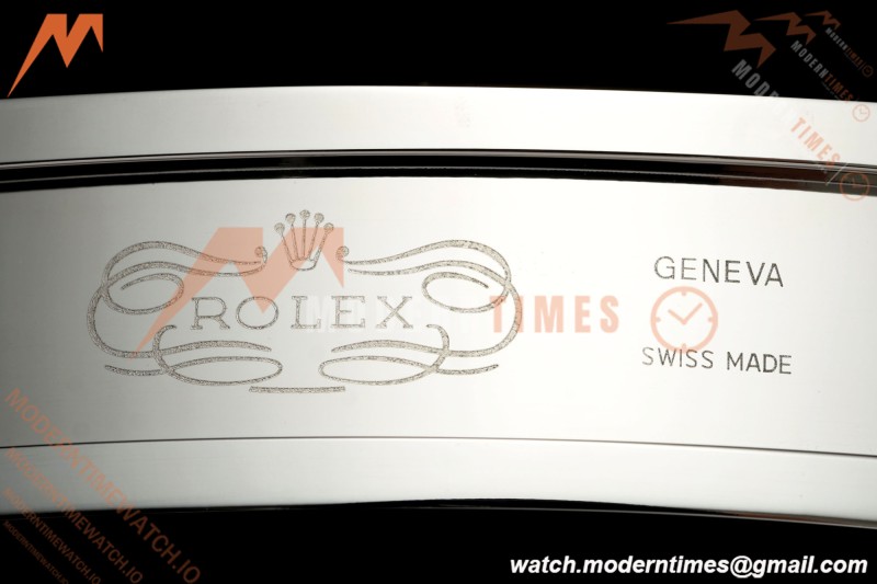 Rolex - Oyster Perpetual 126000 36mm Oys Smt 904L SS/SS Coral Red Dial VF DD3230